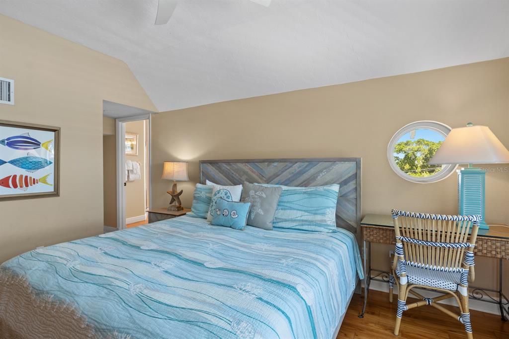 For Sale: $3,149,000 (4 beds, 3 baths, 2421 Square Feet)