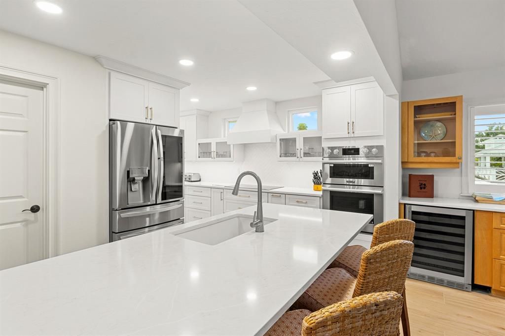 For Sale: $3,149,000 (4 beds, 3 baths, 2421 Square Feet)