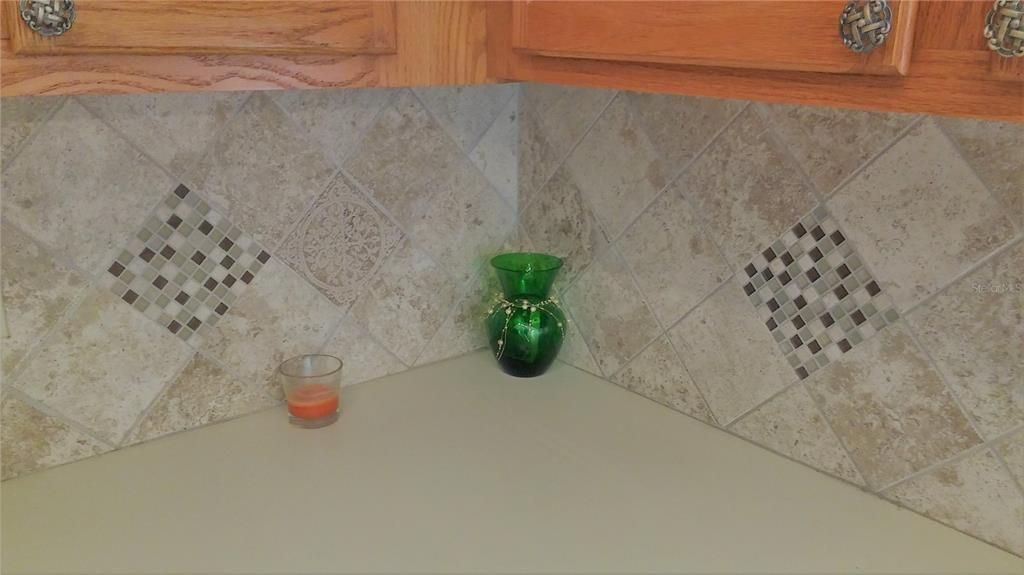 出租: $1,800 (3 贝兹, 2 浴室, 100 平方英尺)