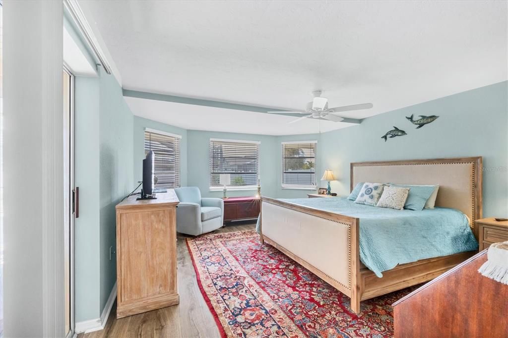 En Venta: $375,000 (2 camas, 2 baños, 1304 Pies cuadrados)