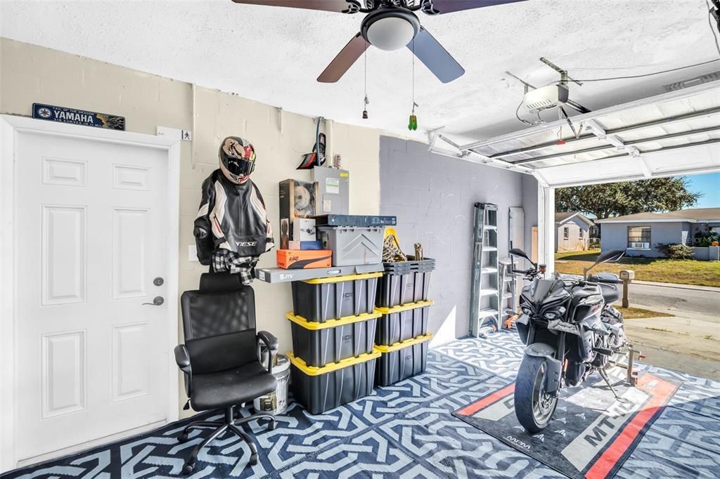 For Sale: $225,000 (2 beds, 1 baths, 872 Square Feet)