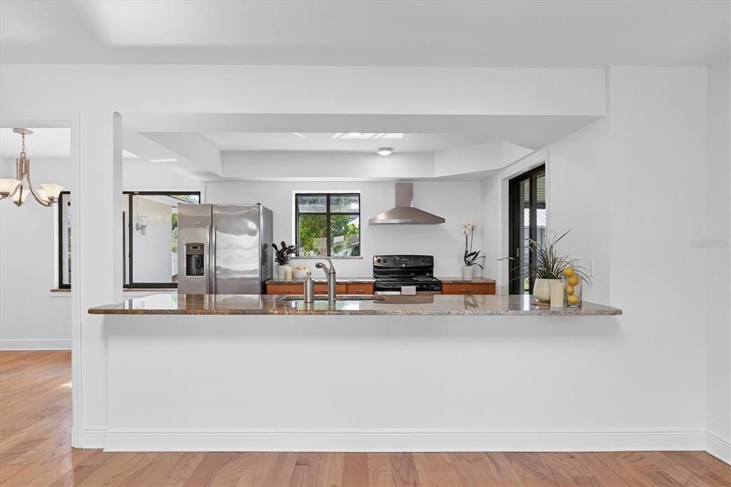 待售: $787,000 (3 贝兹, 2 浴室, 1547 平方英尺)