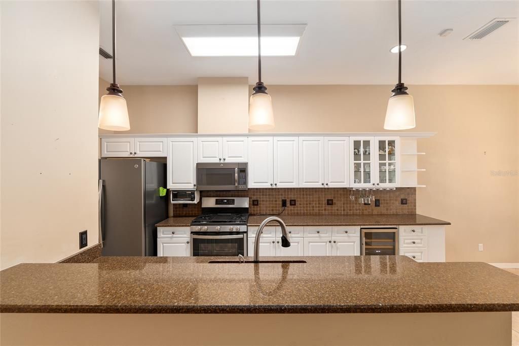 For Sale: $399,000 (3 beds, 2 baths, 1760 Square Feet)