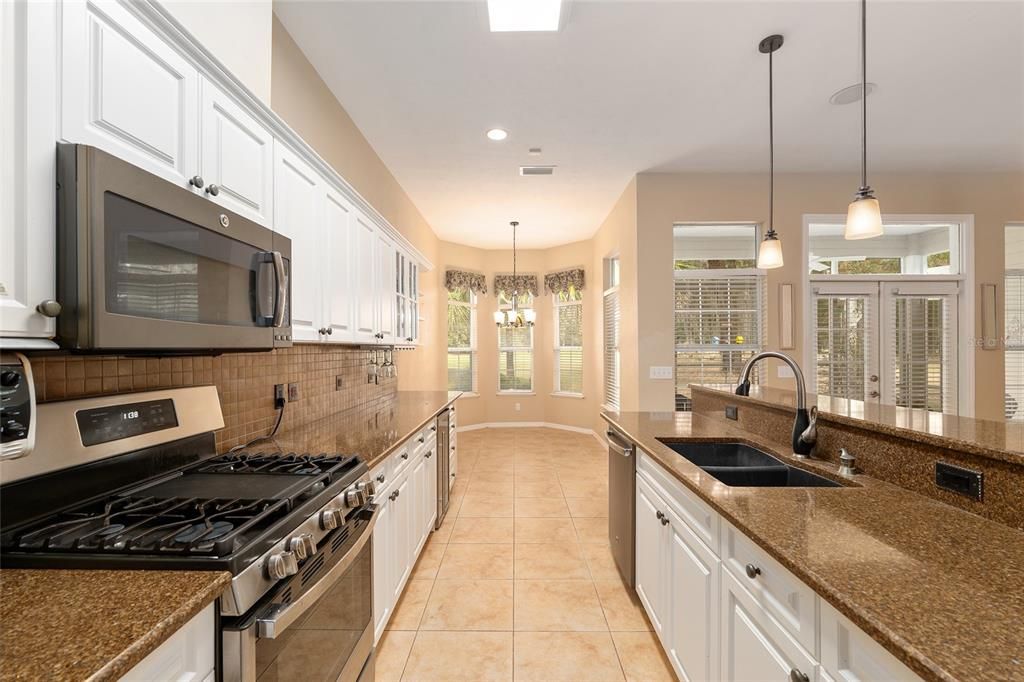 For Sale: $399,000 (3 beds, 2 baths, 1760 Square Feet)