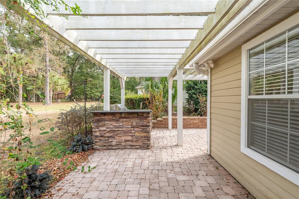 For Sale: $399,000 (3 beds, 2 baths, 1760 Square Feet)