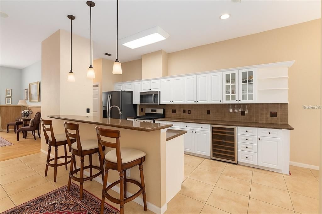 For Sale: $399,000 (3 beds, 2 baths, 1760 Square Feet)