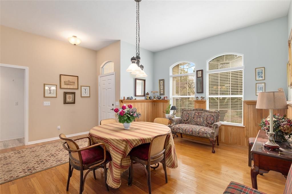 For Sale: $399,000 (3 beds, 2 baths, 1760 Square Feet)