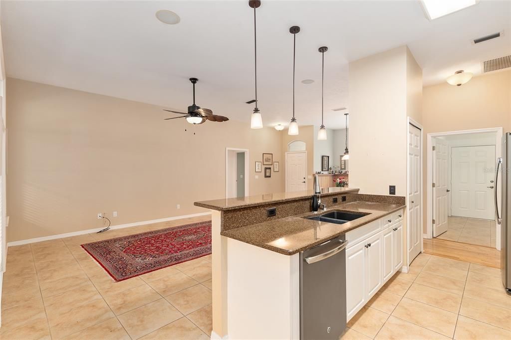 For Sale: $399,000 (3 beds, 2 baths, 1760 Square Feet)