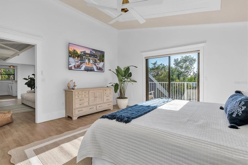 En Venta: $2,250,000 (6 camas, 4 baños, 3500 Pies cuadrados)