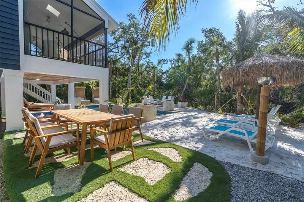 En Venta: $2,250,000 (6 camas, 4 baños, 3500 Pies cuadrados)