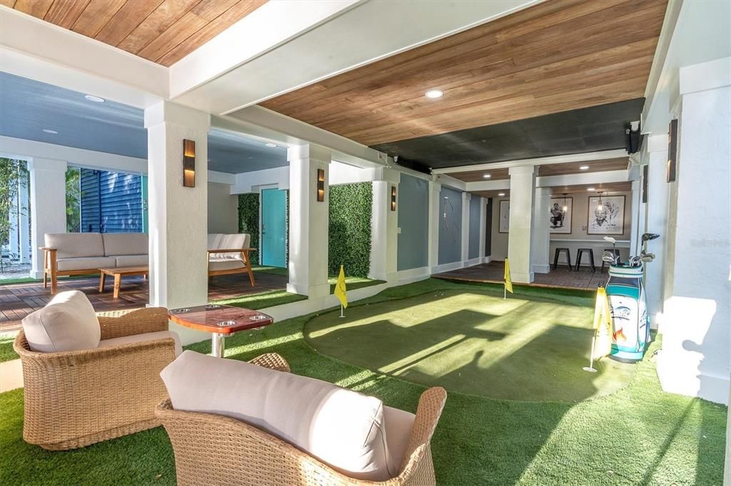 En Venta: $2,250,000 (6 camas, 4 baños, 3500 Pies cuadrados)