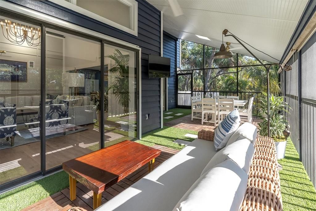 En Venta: $2,250,000 (6 camas, 4 baños, 3500 Pies cuadrados)