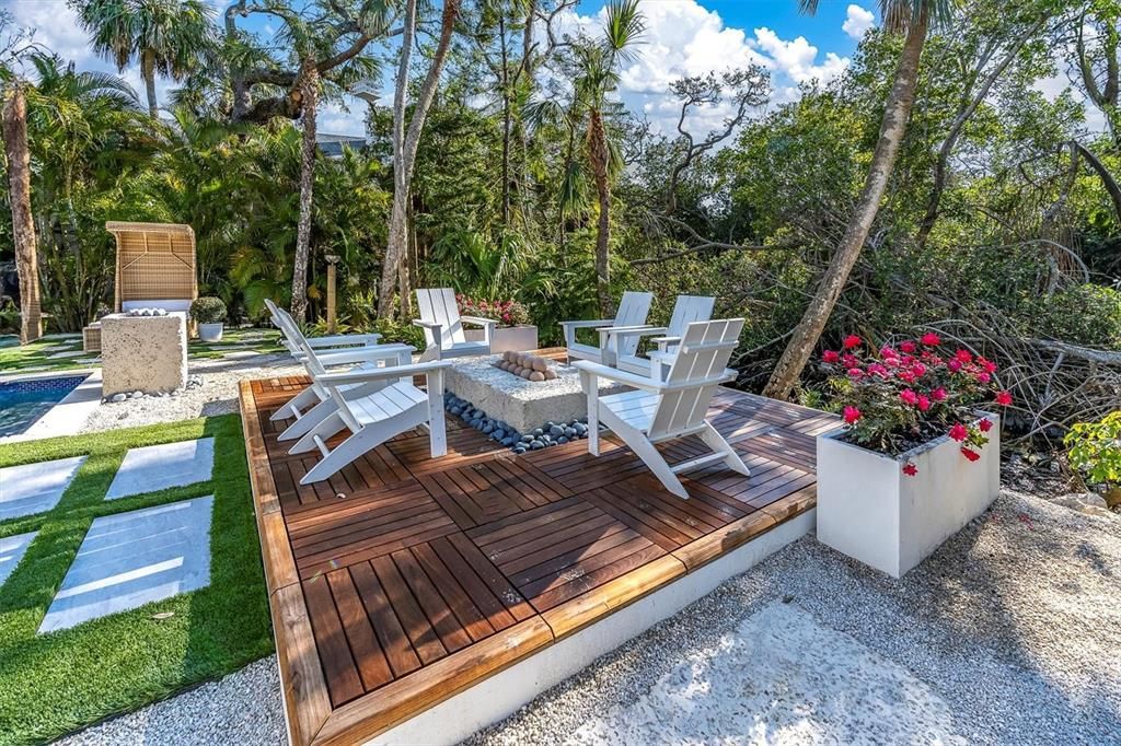 En Venta: $2,250,000 (6 camas, 4 baños, 3500 Pies cuadrados)