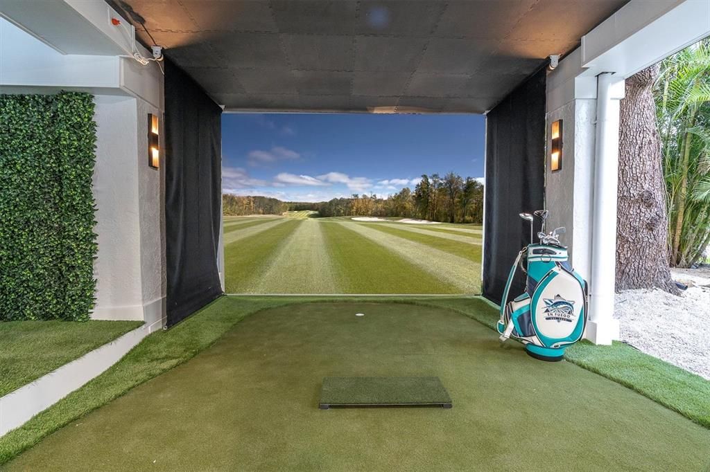 En Venta: $2,250,000 (6 camas, 4 baños, 3500 Pies cuadrados)