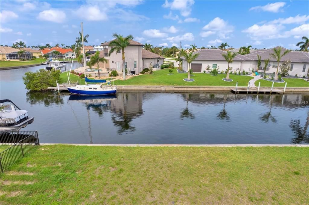 На продажу: $387,777 (0.22 acres)