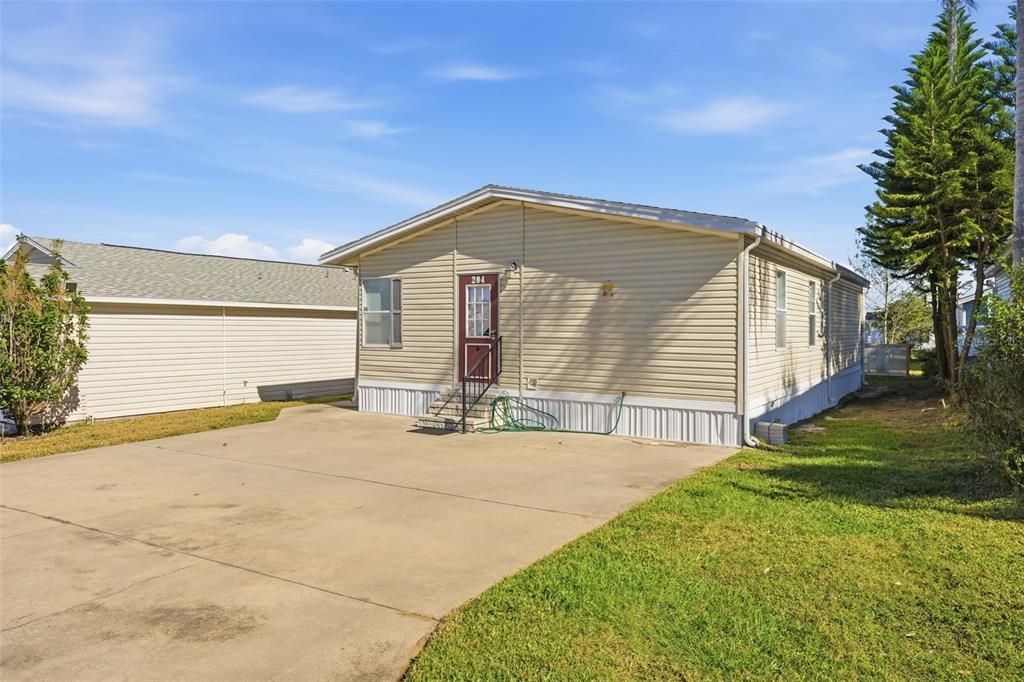 For Sale: $189,900 (3 beds, 2 baths, 1188 Square Feet)