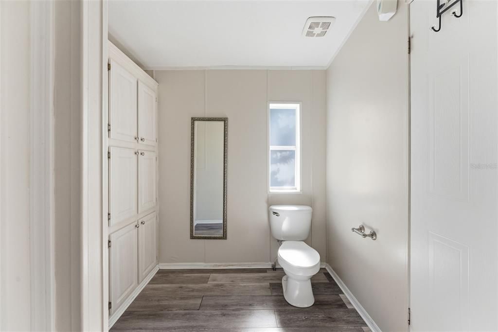 For Sale: $189,900 (3 beds, 2 baths, 1188 Square Feet)