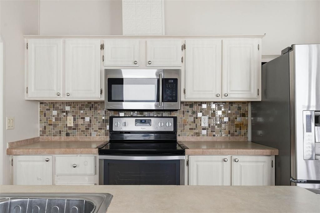 For Sale: $189,900 (3 beds, 2 baths, 1188 Square Feet)