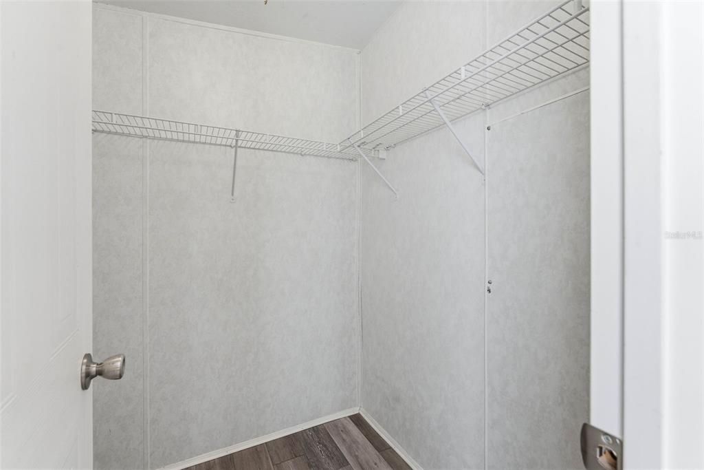 For Sale: $189,900 (3 beds, 2 baths, 1188 Square Feet)