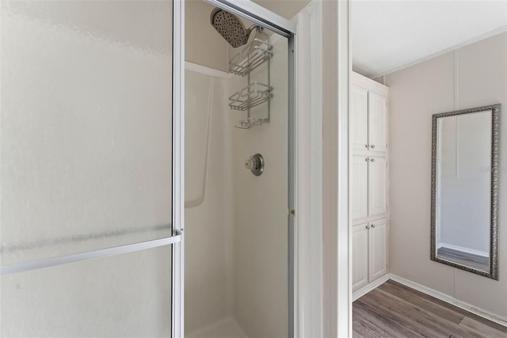 For Sale: $189,900 (3 beds, 2 baths, 1188 Square Feet)