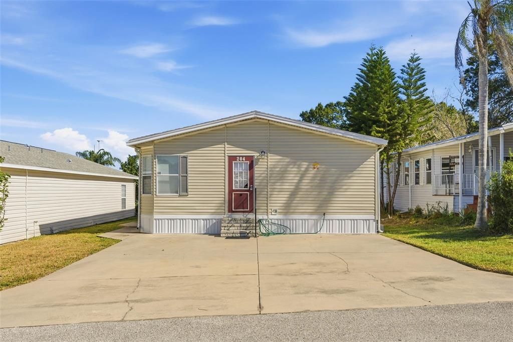 For Sale: $189,900 (3 beds, 2 baths, 1188 Square Feet)