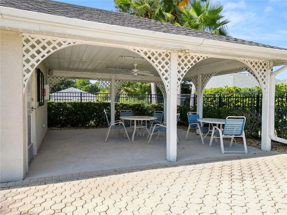 В аренду: $2,250 (3 спален, 2 ванн, 1751 Квадратных фут)