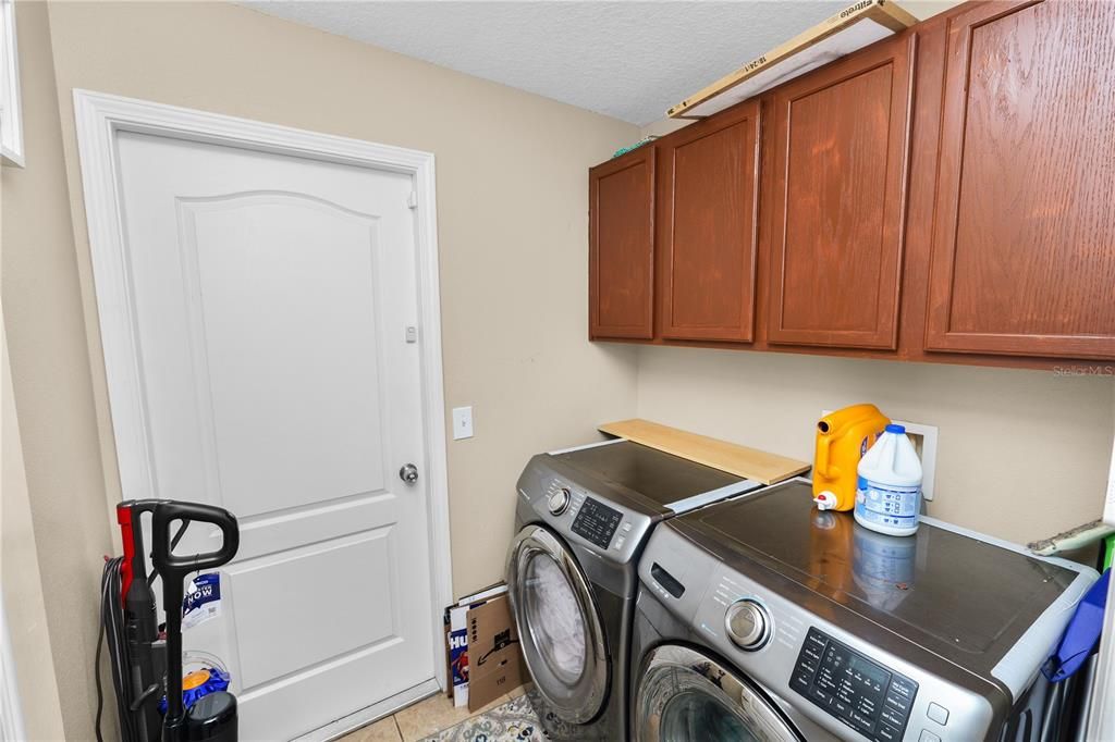 В аренду: $2,250 (3 спален, 2 ванн, 1751 Квадратных фут)