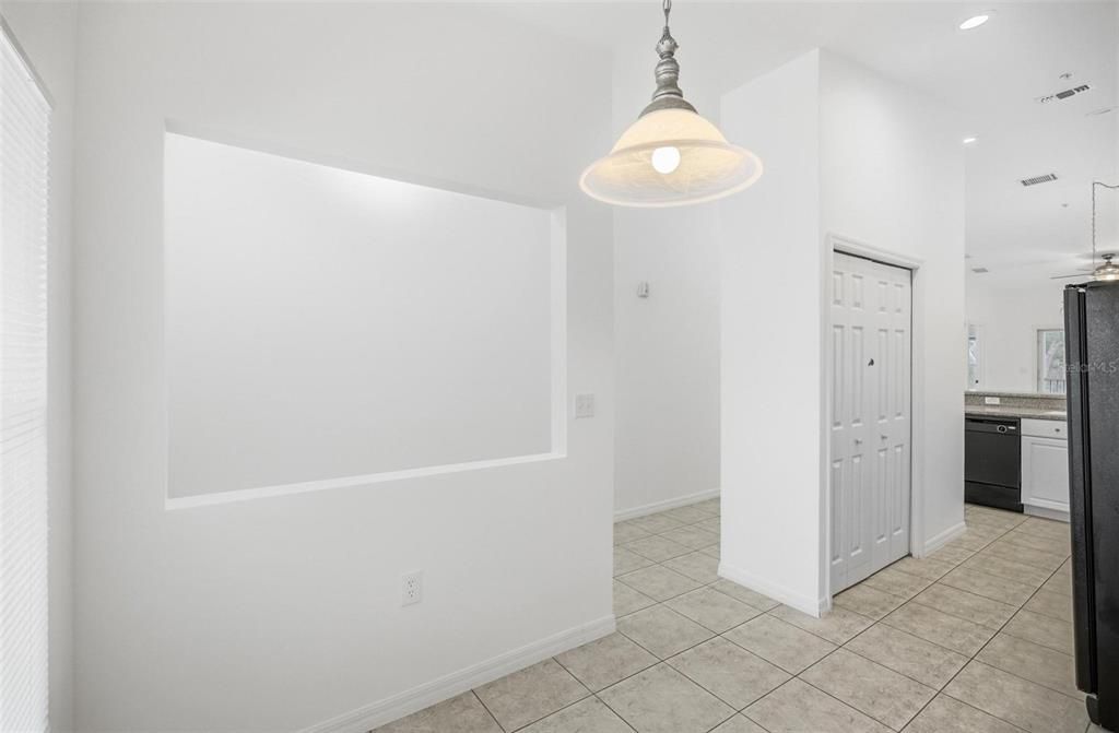 出租: $2,200 (2 贝兹, 2 浴室, 1238 平方英尺)