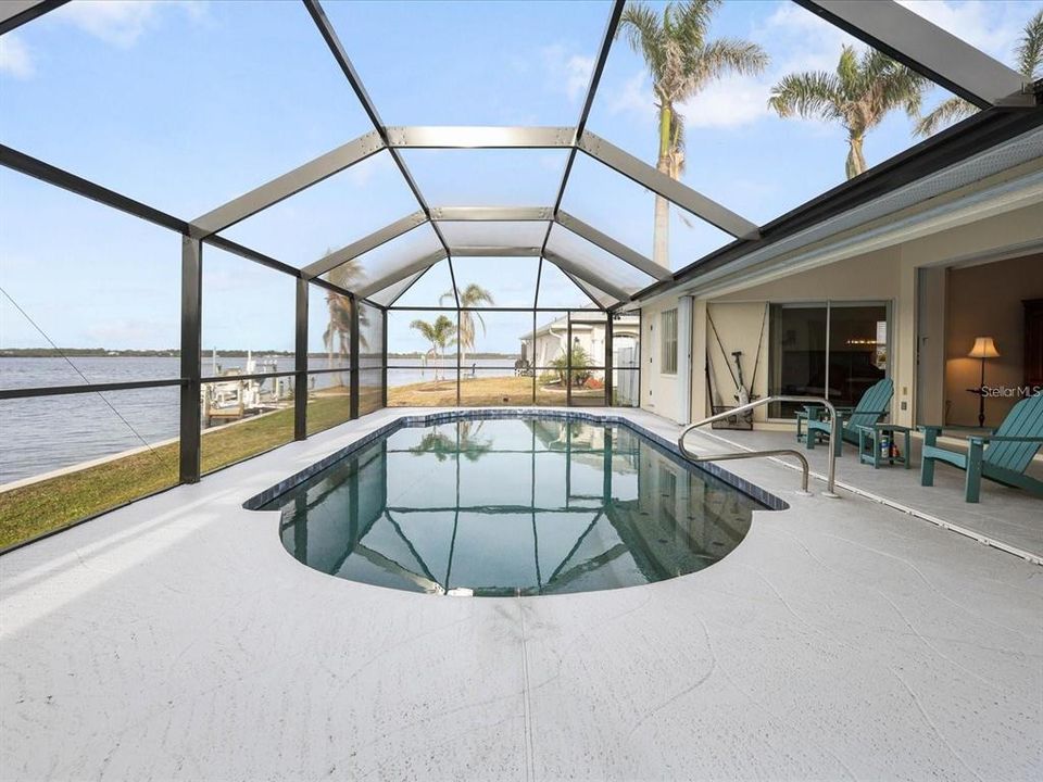 En Venta: $699,999 (3 camas, 2 baños, 2160 Pies cuadrados)