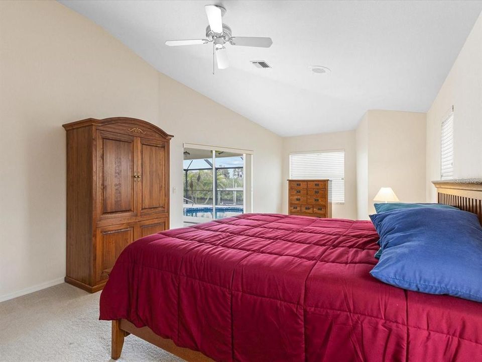 En Venta: $699,999 (3 camas, 2 baños, 2160 Pies cuadrados)