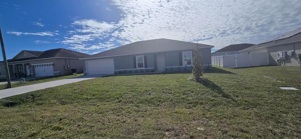 For Sale: $339,990 (4 beds, 2 baths, 2134 Square Feet)