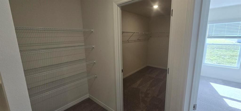 For Sale: $339,990 (4 beds, 2 baths, 2134 Square Feet)