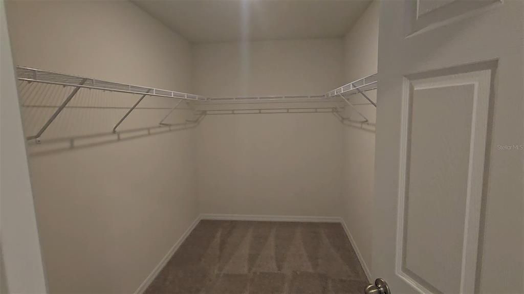 For Sale: $339,990 (4 beds, 2 baths, 2134 Square Feet)