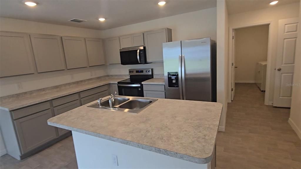 For Sale: $339,990 (4 beds, 2 baths, 2134 Square Feet)