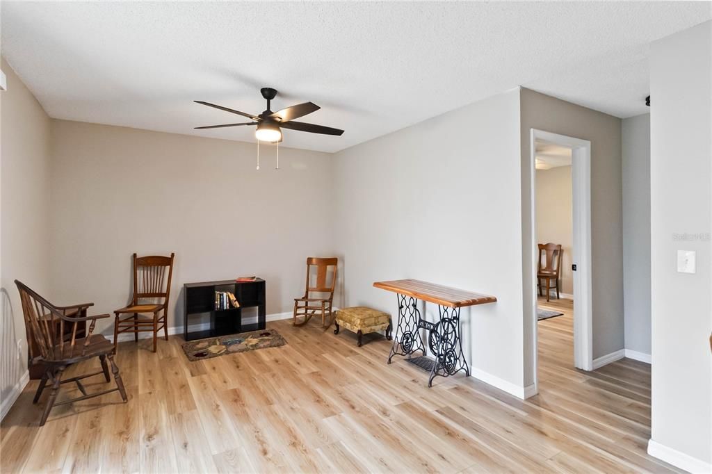 For Sale: $385,000 (3 beds, 2 baths, 1478 Square Feet)