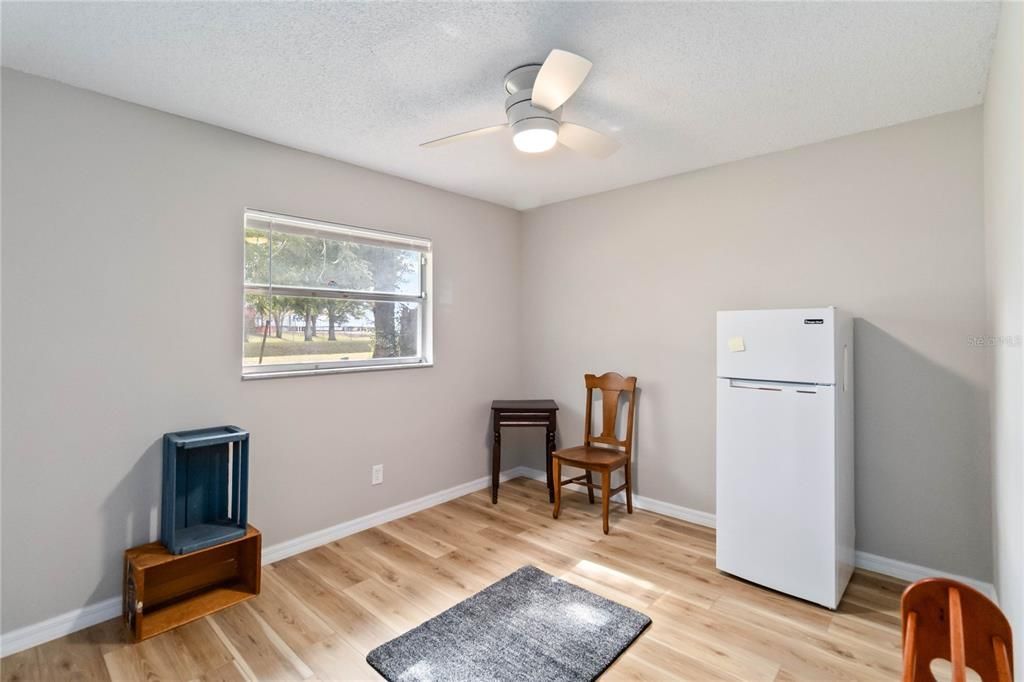 For Sale: $385,000 (3 beds, 2 baths, 1478 Square Feet)