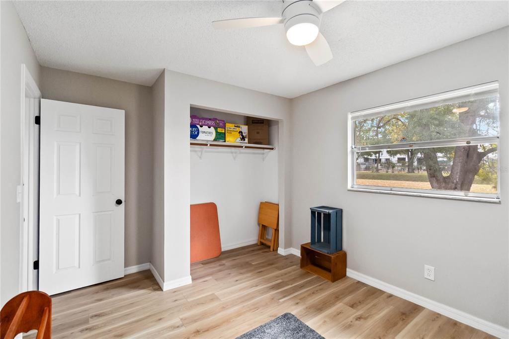 For Sale: $385,000 (3 beds, 2 baths, 1478 Square Feet)