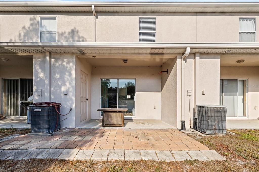 На продажу: $275,000 (2 спален, 2 ванн, 1240 Квадратных фут)