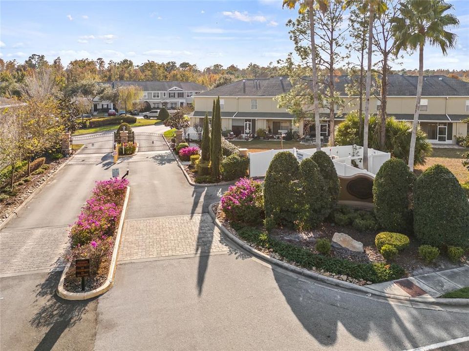 На продажу: $275,000 (2 спален, 2 ванн, 1240 Квадратных фут)