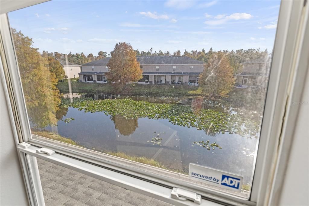 На продажу: $275,000 (2 спален, 2 ванн, 1240 Квадратных фут)