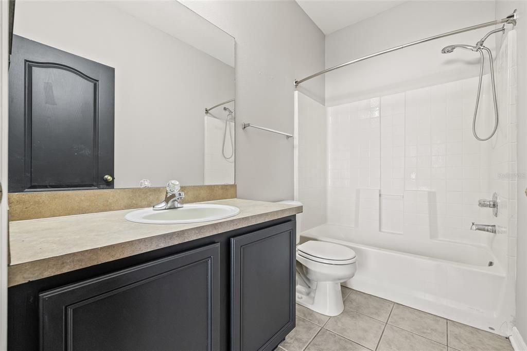 На продажу: $275,000 (2 спален, 2 ванн, 1240 Квадратных фут)