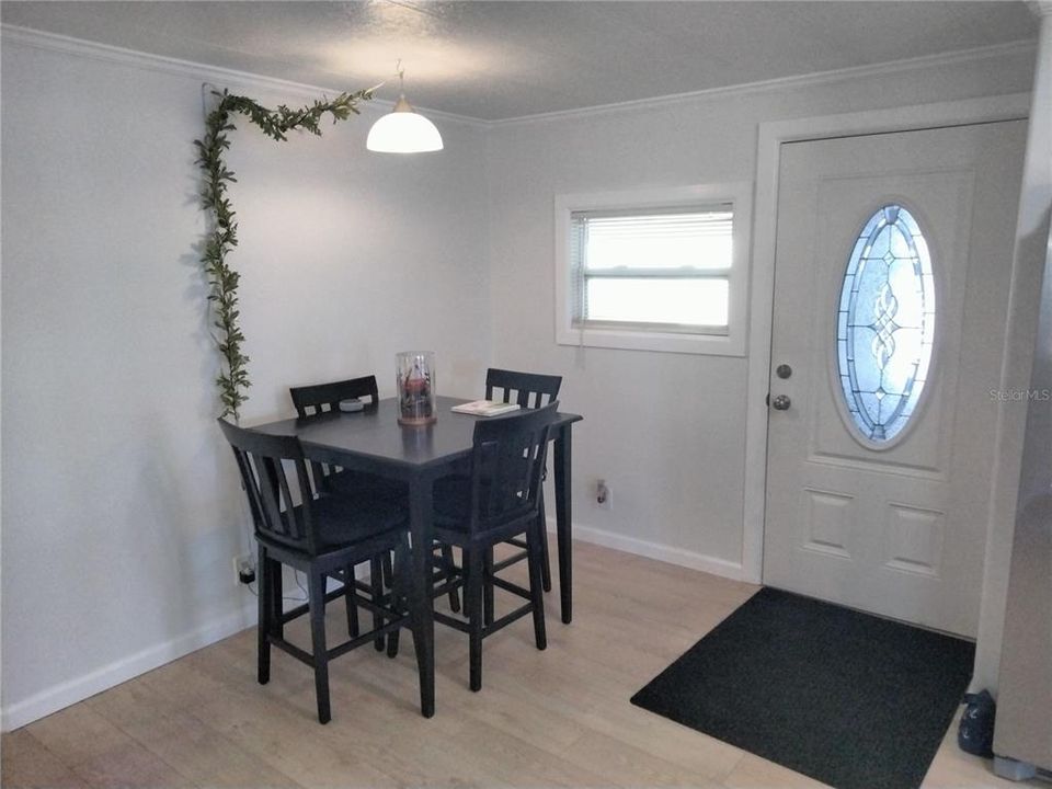 For Sale: $225,000 (2 beds, 2 baths, 1152 Square Feet)