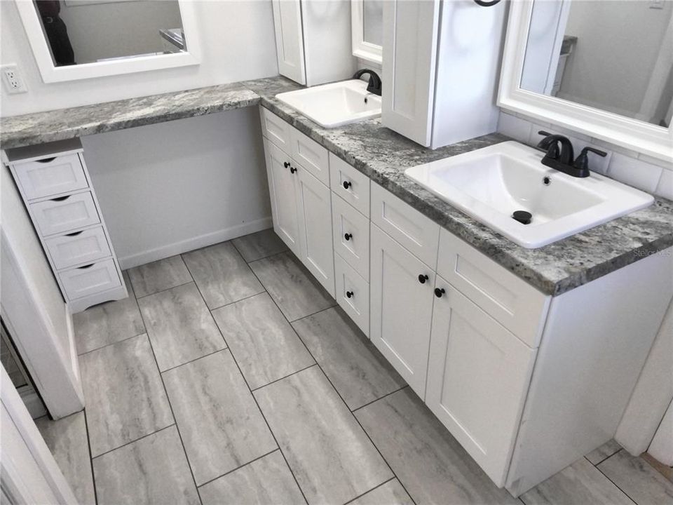 For Sale: $225,000 (2 beds, 2 baths, 1152 Square Feet)