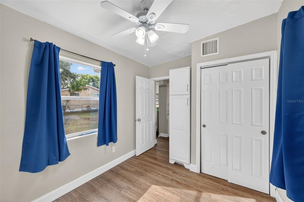 待售: $239,900 (3 贝兹, 1 浴室, 992 平方英尺)