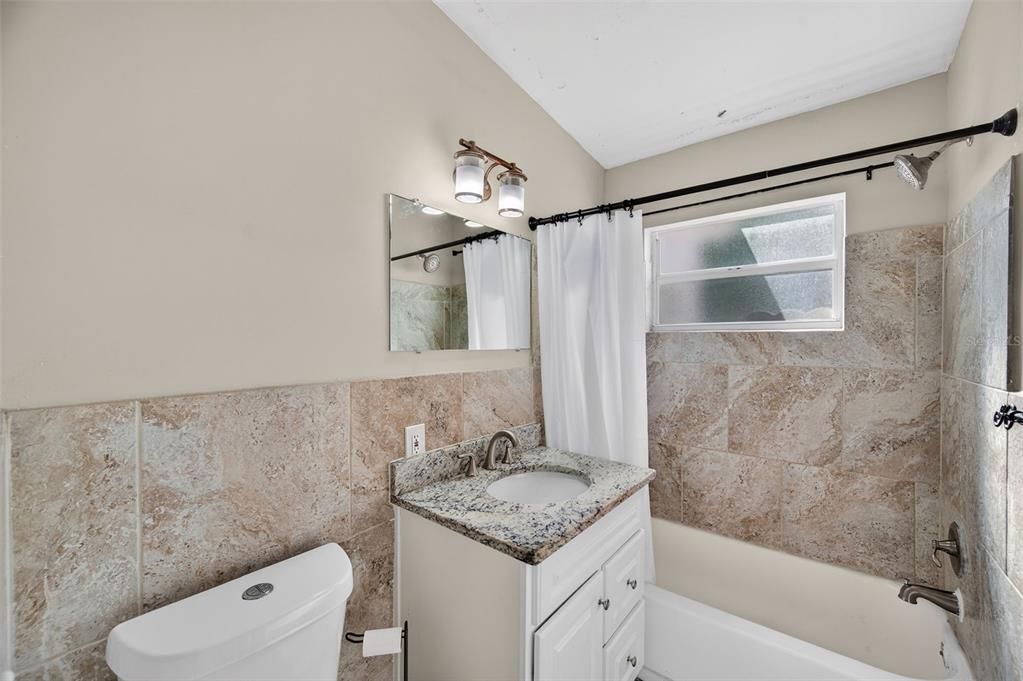 待售: $239,900 (3 贝兹, 1 浴室, 992 平方英尺)