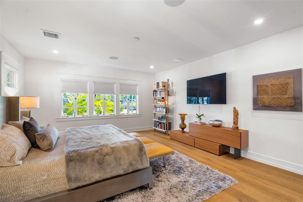 For Sale: $1,049,000 (3 beds, 2 baths, 2283 Square Feet)