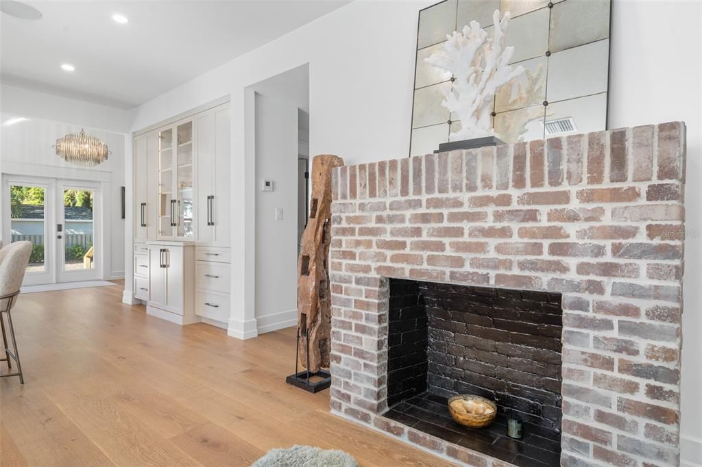 For Sale: $1,049,000 (3 beds, 2 baths, 2283 Square Feet)