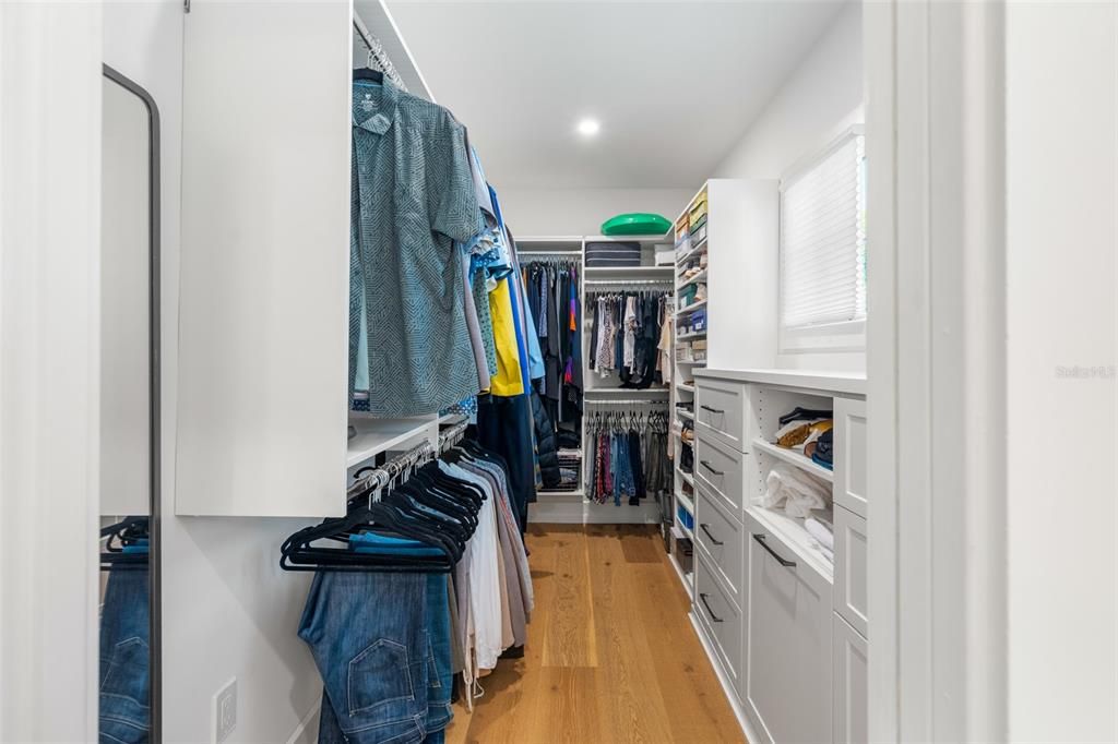 For Sale: $1,049,000 (3 beds, 2 baths, 2283 Square Feet)