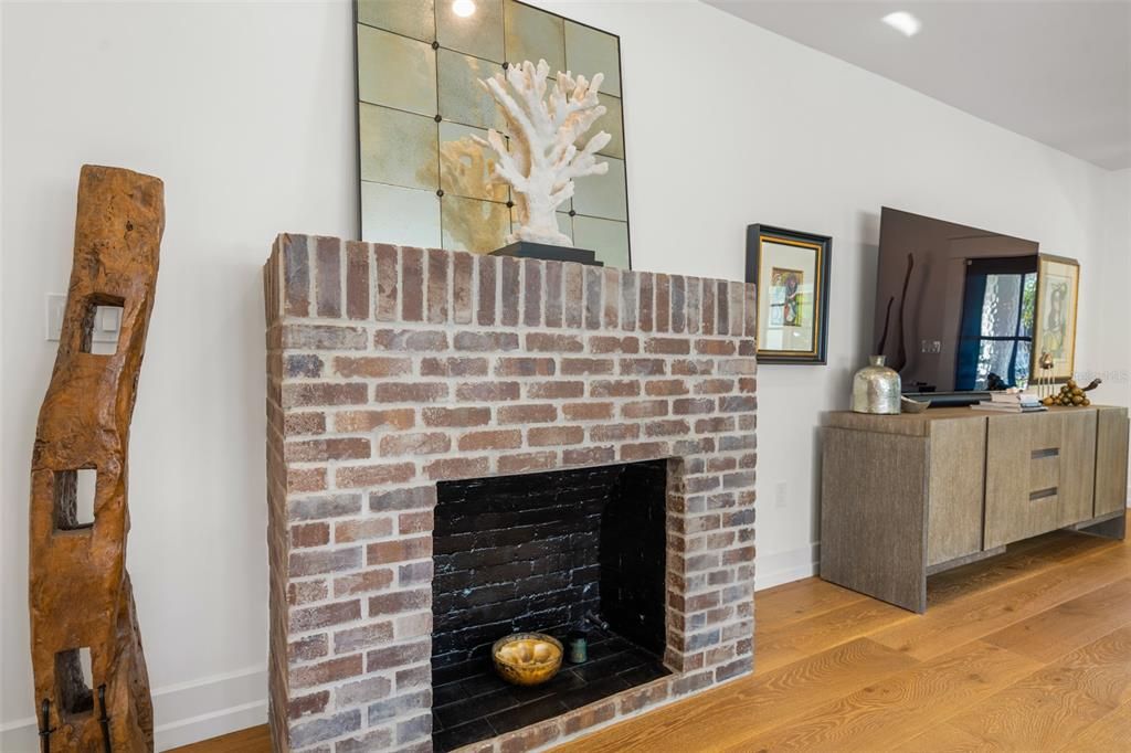 For Sale: $1,049,000 (3 beds, 2 baths, 2283 Square Feet)