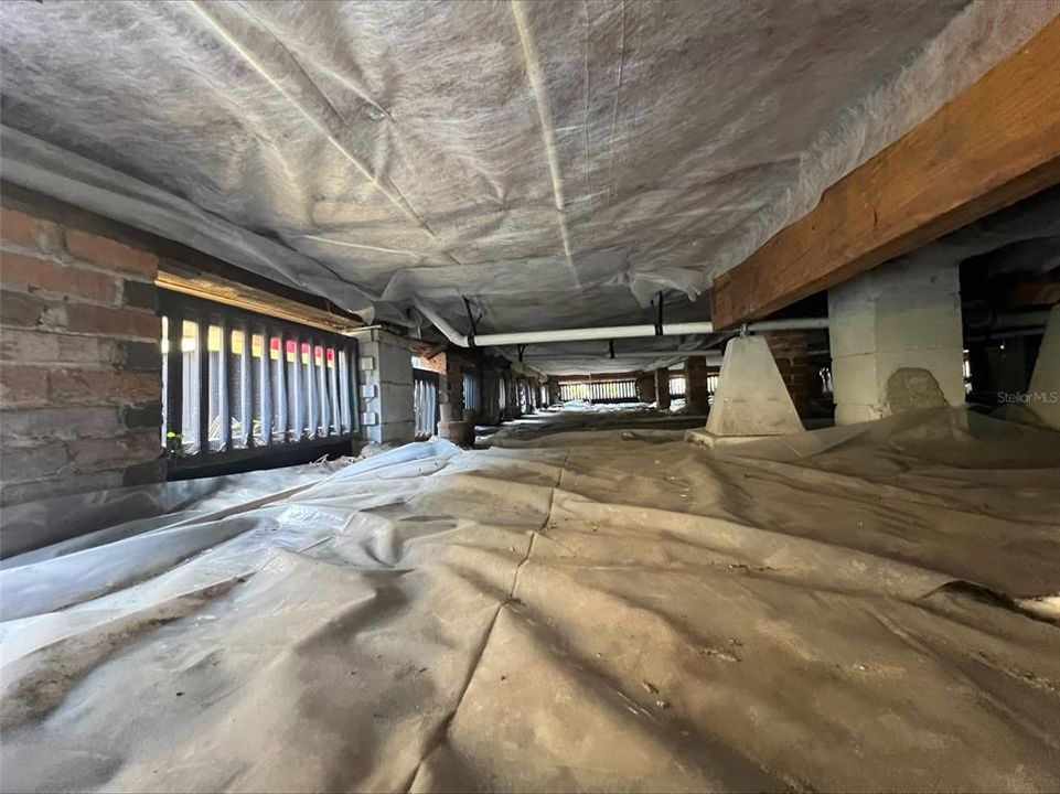 For Sale: $1,049,000 (3 beds, 2 baths, 2283 Square Feet)